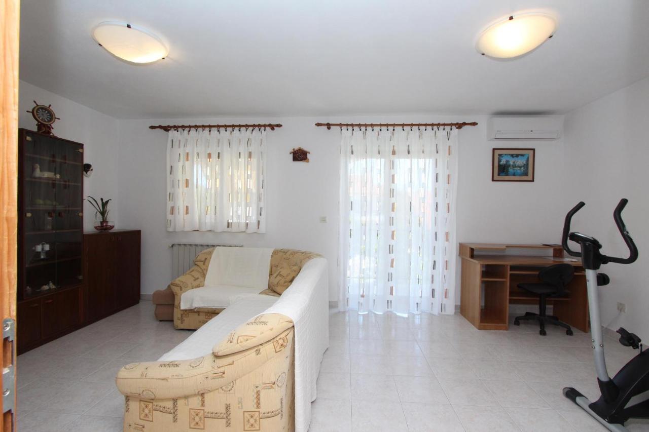 רוביני Apartments Denise מראה חיצוני תמונה