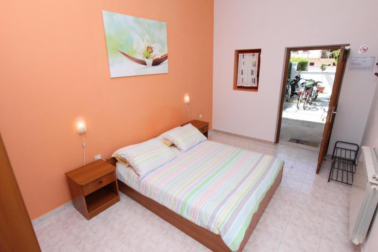 רוביני Apartments Denise מראה חיצוני תמונה