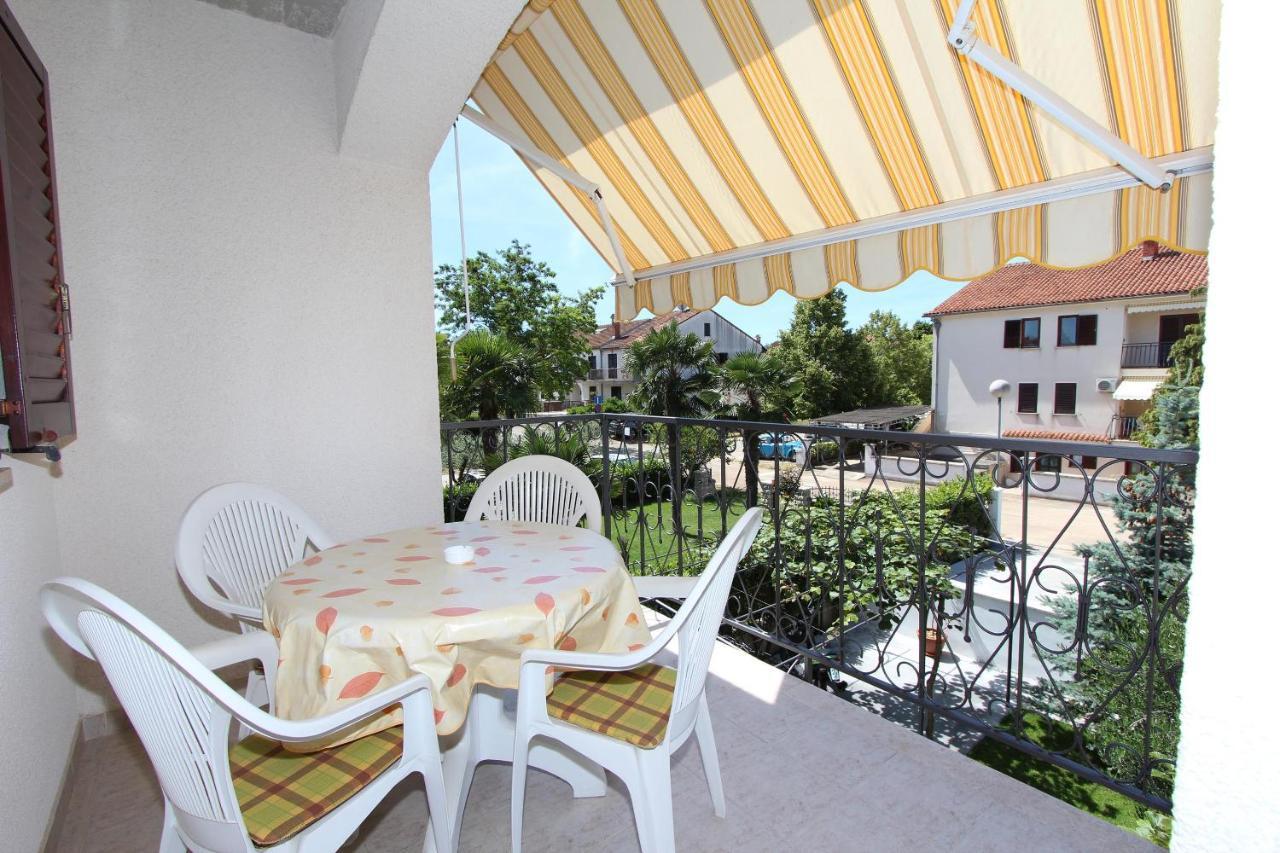 רוביני Apartments Denise מראה חיצוני תמונה
