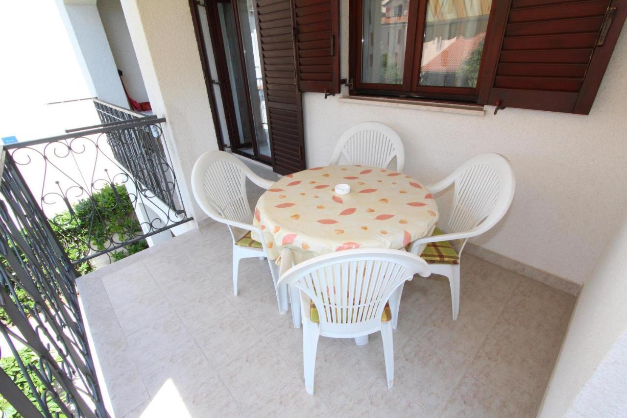 רוביני Apartments Denise מראה חיצוני תמונה