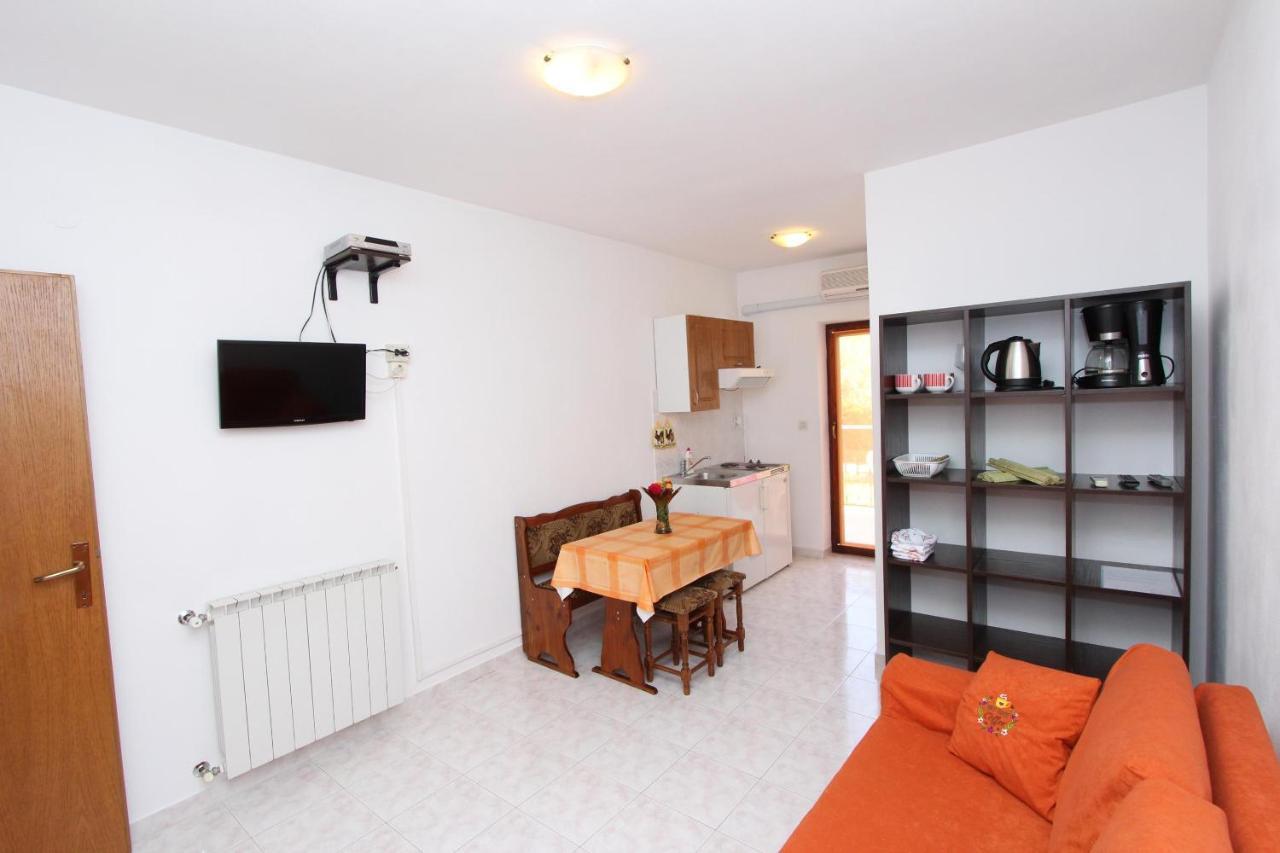 רוביני Apartments Denise מראה חיצוני תמונה