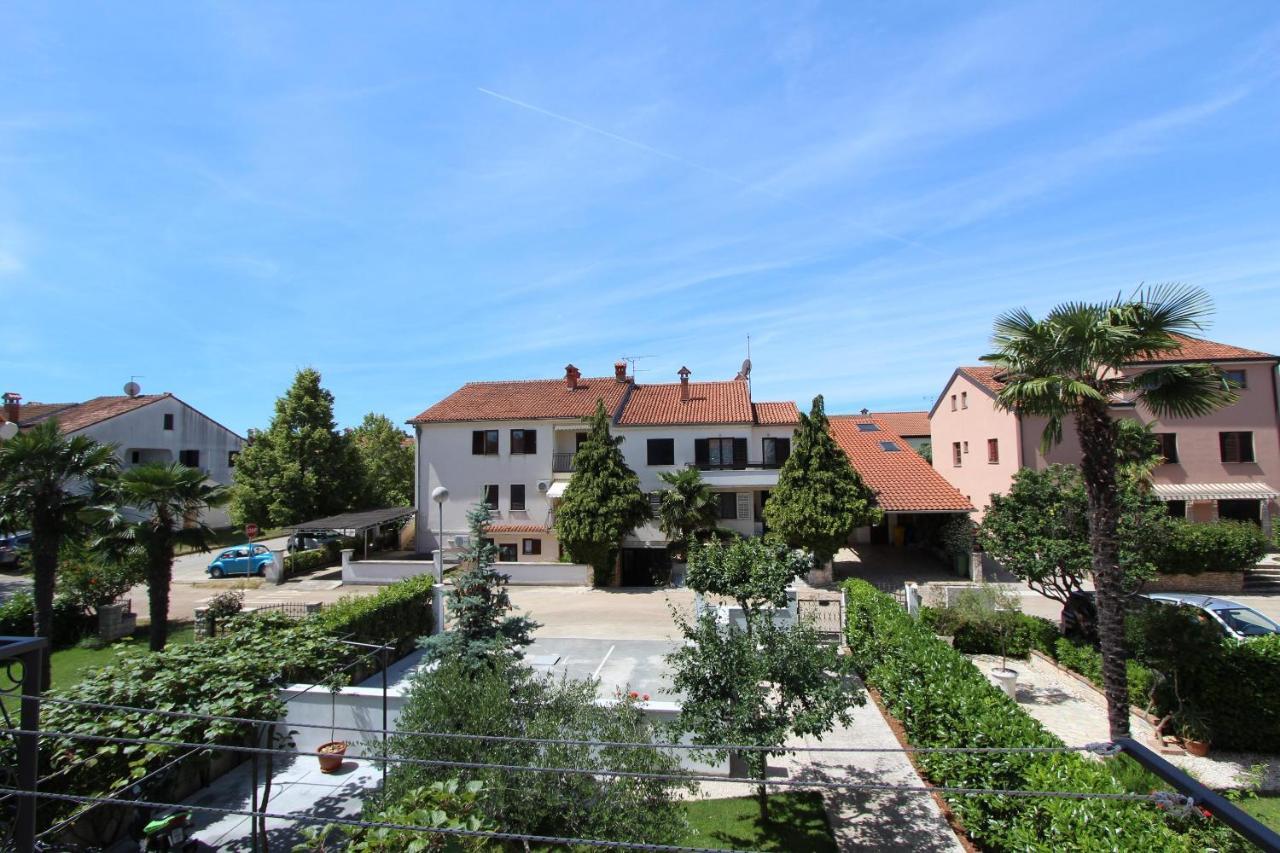 רוביני Apartments Denise מראה חיצוני תמונה