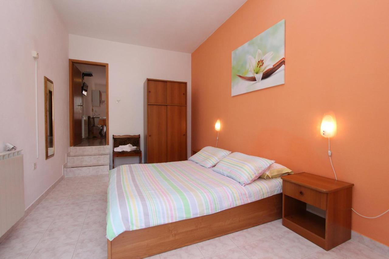 רוביני Apartments Denise מראה חיצוני תמונה